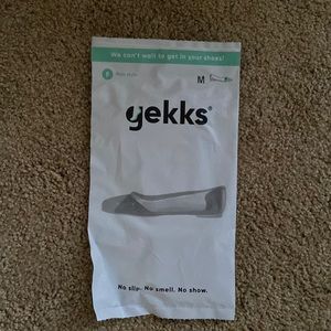 Gekks adhesive liners